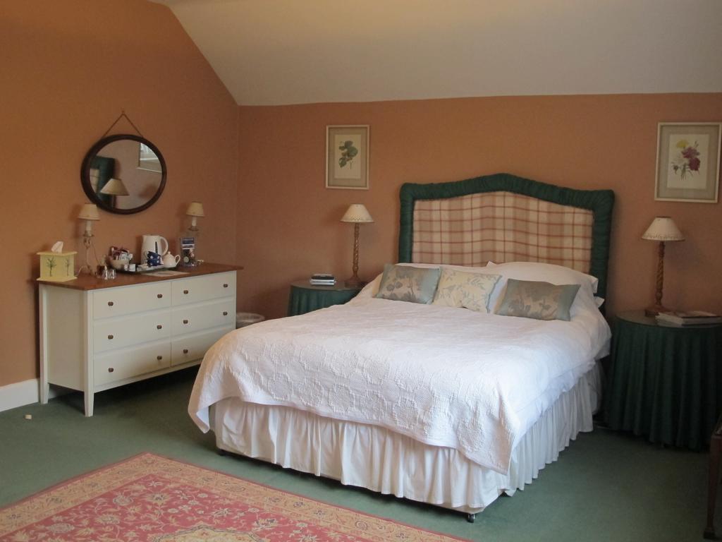 Cotton Farm Bed & Breakfast Честър Стая снимка
